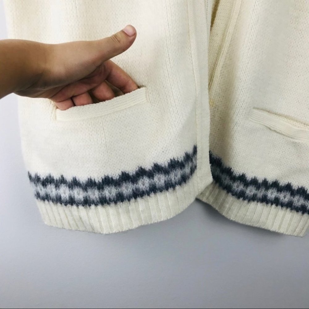 Ice Castles Drops Design  cap sleeve white cardigan size M - Picture 9 of 14